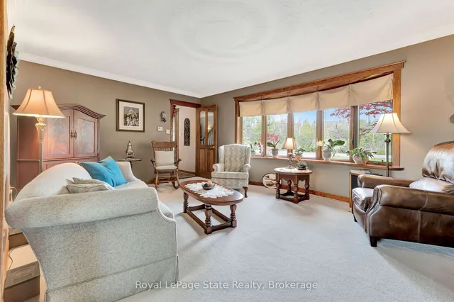 Additional image 12 of 685 Robson Rd