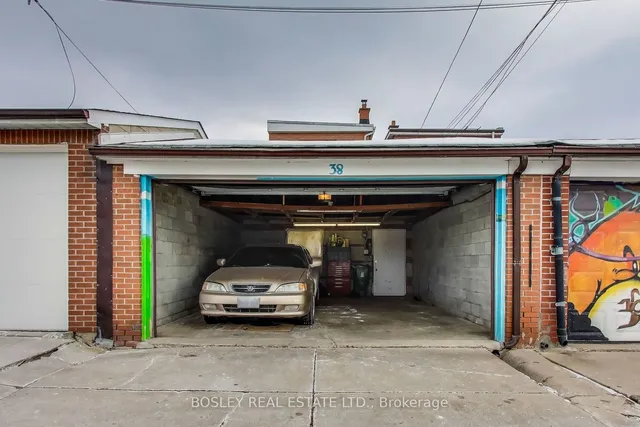 Additional image 33 of 38 Harvie Ave