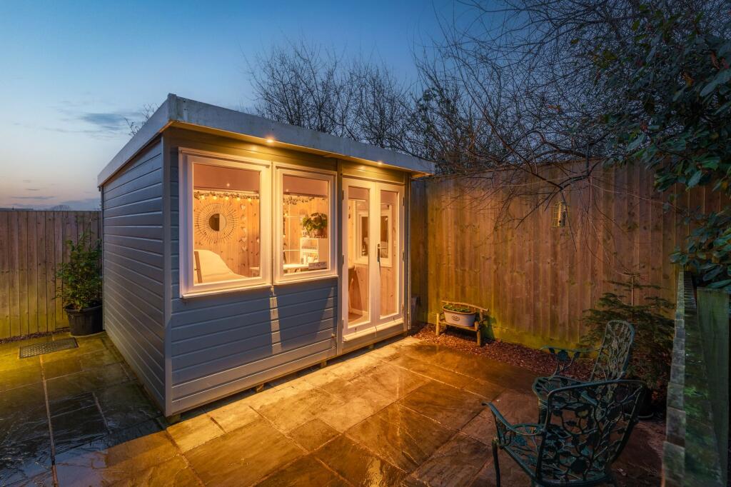 Additional image 30 of Spacious, Private, and Unrivalled Views Across Fields