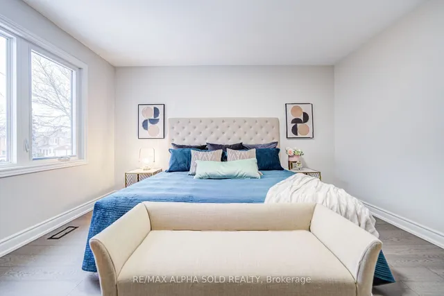 Additional image 29 of 126 Chapel Park Sq