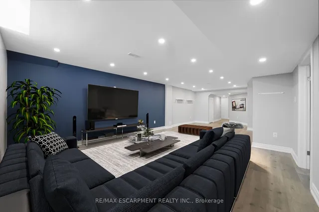 Additional image 7 of 8 Bethune Ave