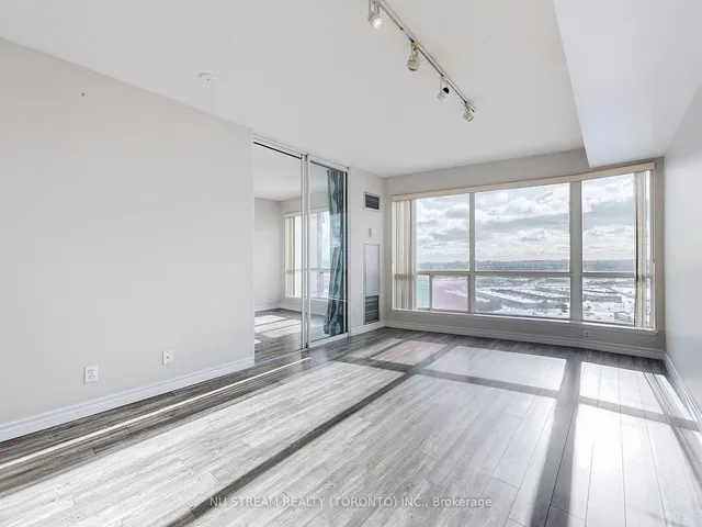 Additional image 4 of 18 Lee Centre Dr Unit 2007