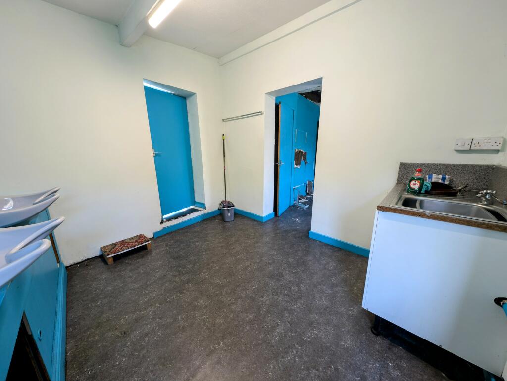 Additional image 11 of Commercial Street, Mountain Ash, CF45 3PS