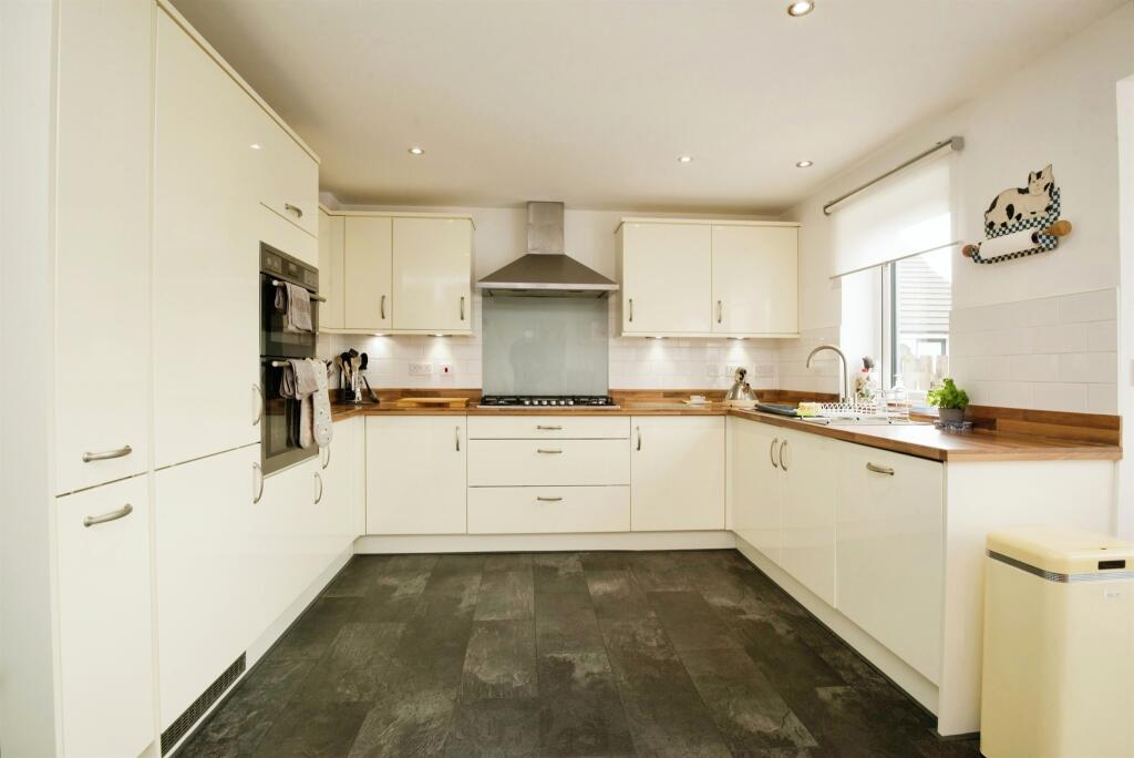 Additional image 6 of Porlock Close, Ogmore-By-Sea, Bridgend