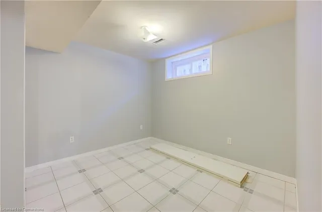 Additional image 26 of 62 Robson Cres