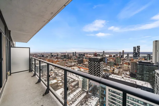 Additional image 26 of 159 Dundas St Unit 4004