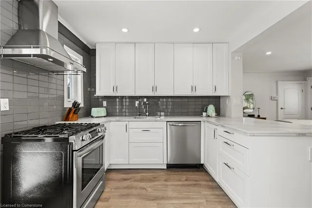 Additional image 11 of 1025 Plains View Ave