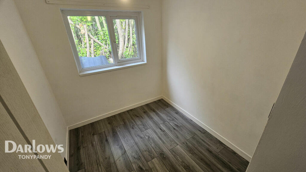 Additional image 8 of Pentre CF41 7