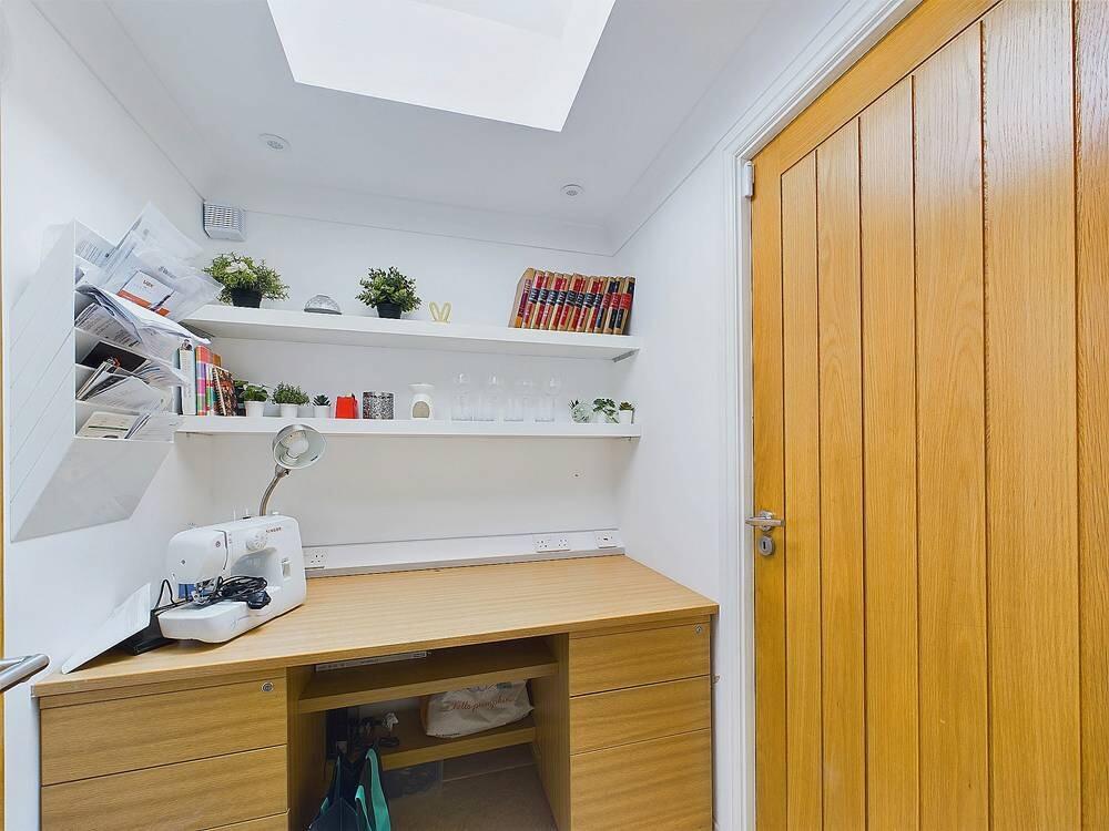 Additional image 23 of Radnor Close, Chislehurst, Kent, BR7