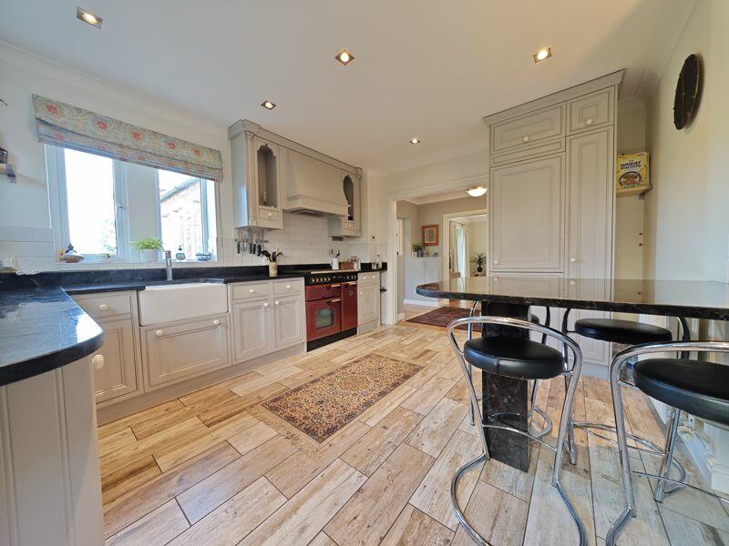 Additional image 8 of Forella, Ainstable