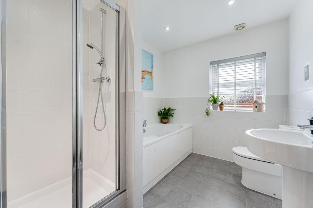 Additional image 26 of Spacious, Private, and Unrivalled Views Across Fields