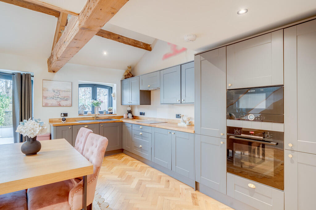 Additional image 4 of The Maltings, Cleckheaton