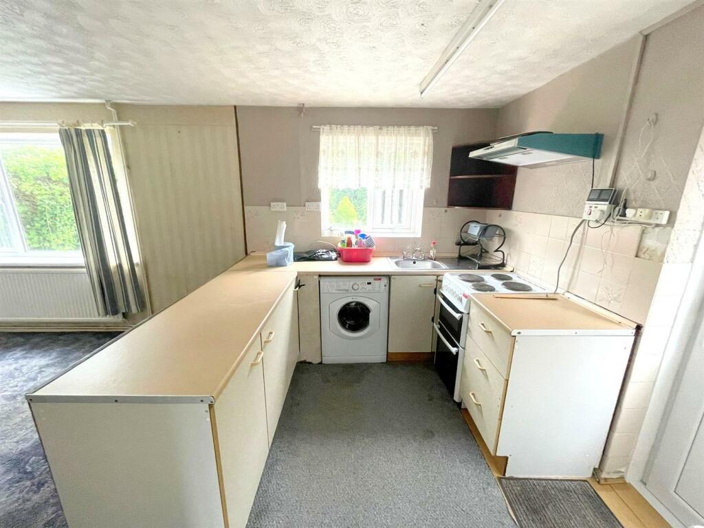 Additional image 5 of Ffordd-Y-Mynach, Pyle, Bridgend