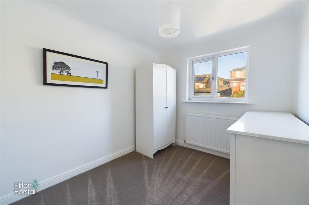 Additional image 20 of Barn Field Close, Colne