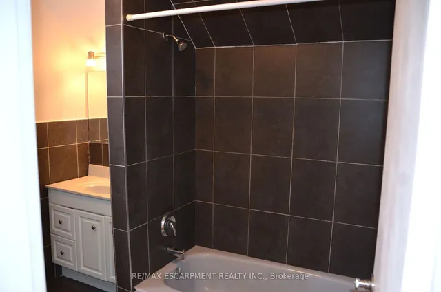 Additional image 22 of 29 Oxford St