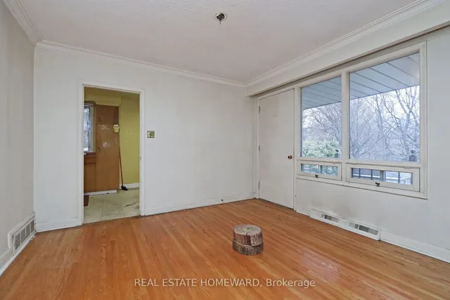 Additional image 3 of 129 Burbank Dr