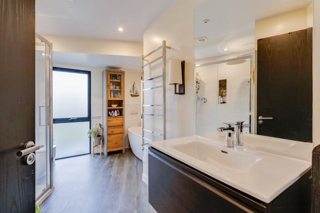 Additional image 15 of Bryneithin, St. Andrews Road, Dinas Powys, The Vale Of Glamorgan. CF64 4BL