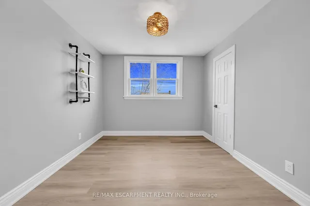 Additional image 23 of 110 Second St