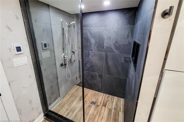 Additional image 25 of 49 Aberdeen Ave