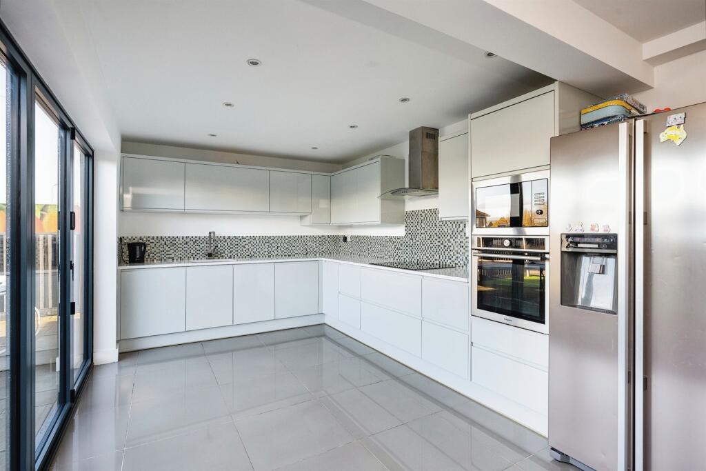 Additional image 17 of Clos-Y-Deri, Porthcawl