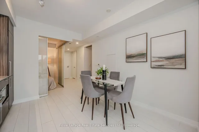 Additional image 18 of 19 Western Battery Rd Unit 310