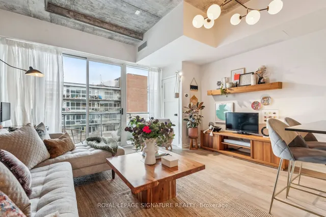 Additional image 21 of 201 Carlaw Ave Unit 702