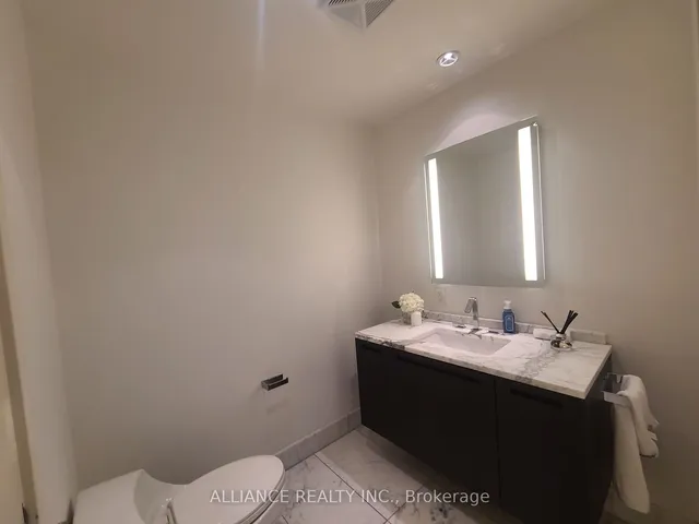 Additional image 6 of 180 University Ave Unit 4302