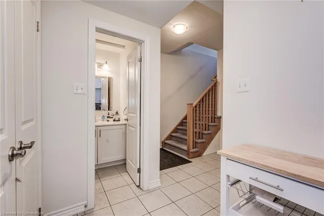 Additional image 8 of 403 Westwood Dr Unit 7