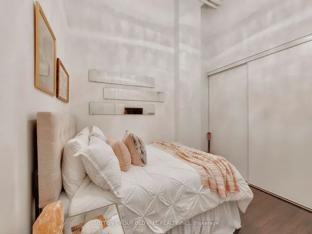 Additional image 21 of 380 Macpherson Ave Unit 242