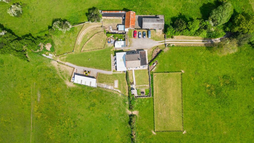 Additional image 4 of Cae'r Ysgol Farm, Tonyrefail, Porth