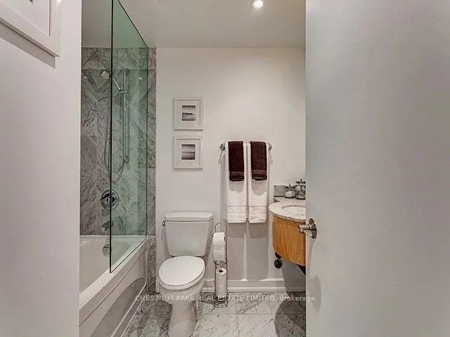 Additional image 14 of 350 Wellington St Unit 319