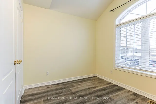 Additional image 31 of 46 Bridgenorth Cres