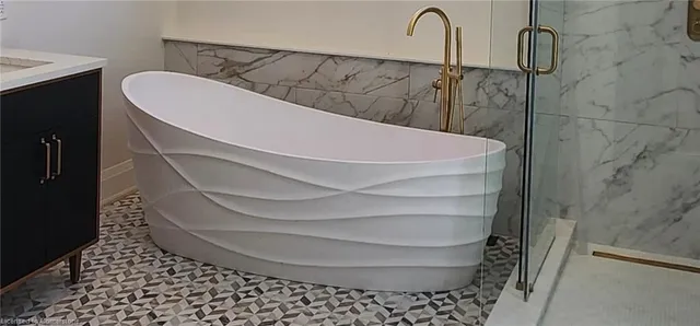 Additional image 15 of 2019 Dundas St