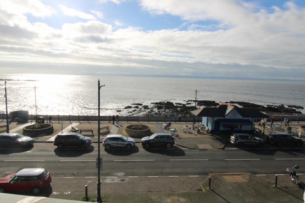 4B THE ESPLANADE, PORTHCAWL, CF36 3YW