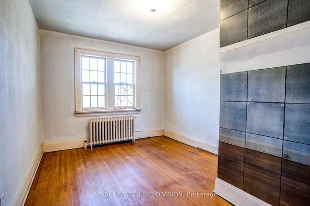 Additional image 25 of 27 Cortland Ave