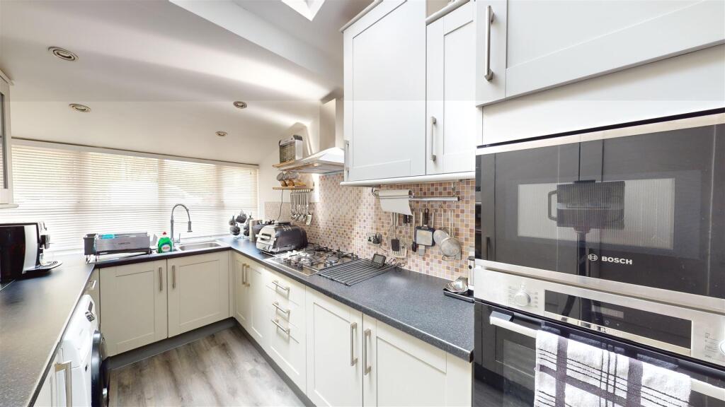 Additional image 25 of Cliffe Lane South, Baildon