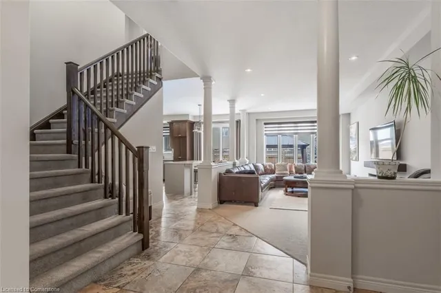 Additional image 7 of 39 Halo Street