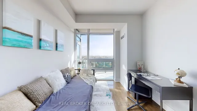 Additional image 21 of 26 Norton Ave Unit 1803