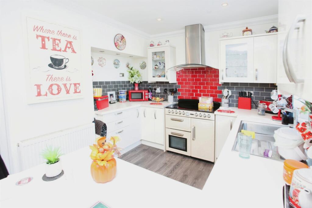 Additional image 4 of Brynheulog Terrace, Machen, Caerphilly