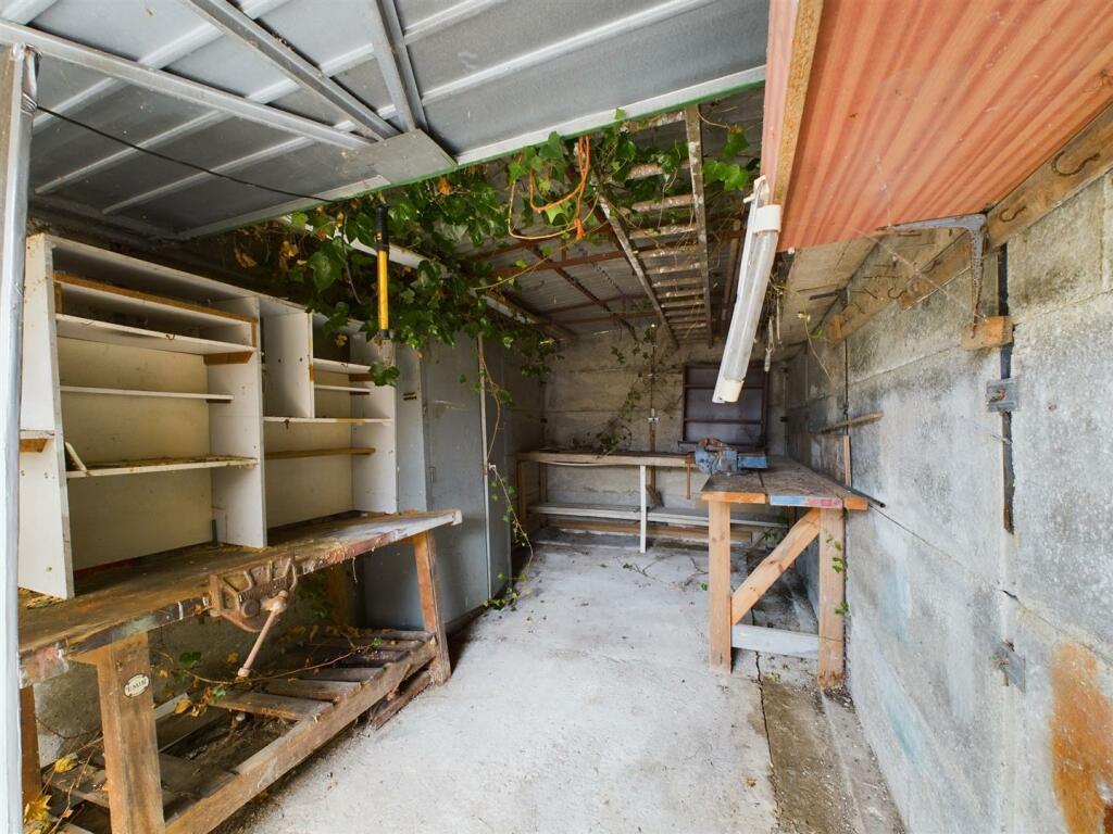 Additional image 43 of Childwall Avenue, Wirral