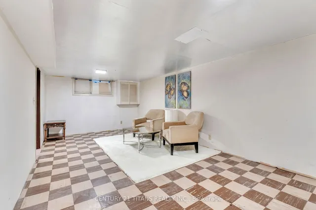 Additional image 24 of 48 Merrian Rd