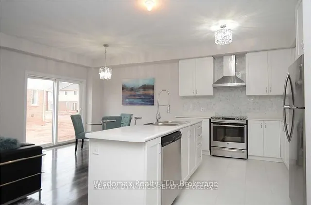 Additional image 3 of 14 PINOT Cres