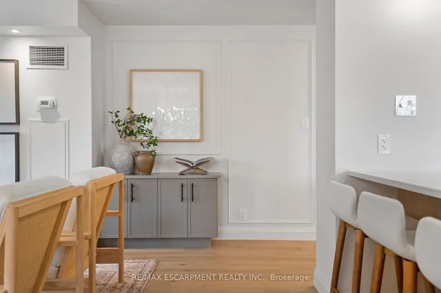 Additional image 9 of 2190 Lakeshore Rd Unit 403