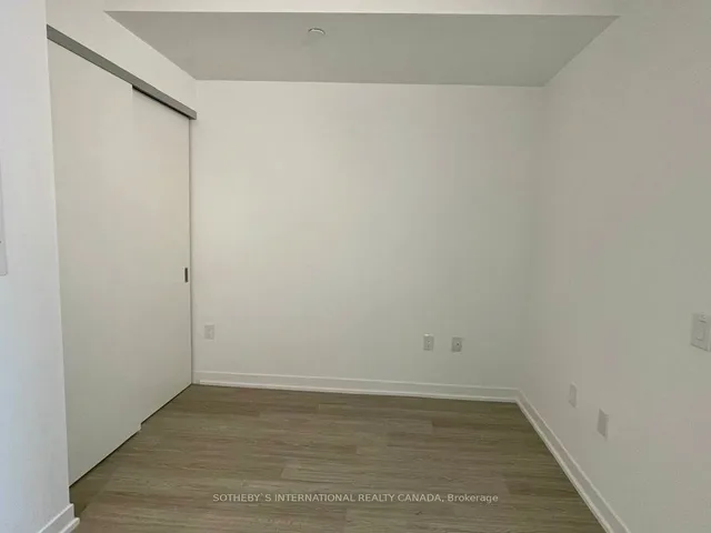 Additional image 18 of 195 McCaul St Unit 507