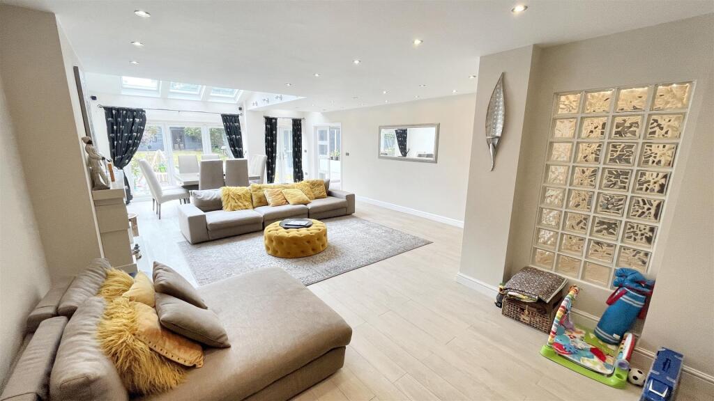 Additional image 4 of Green Road, Moseley