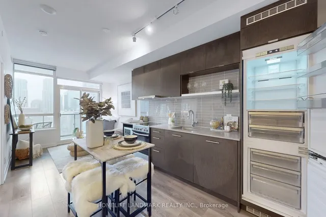 Additional image 9 of 365 Church St Unit 2301