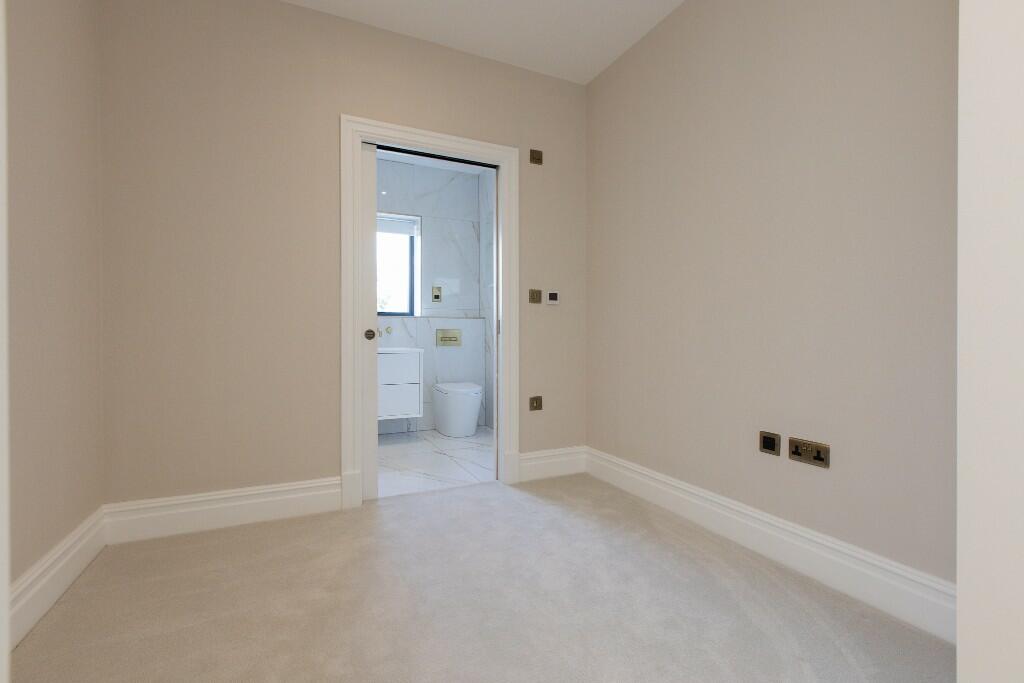 Additional image 29 of Croft Drive West, CH48