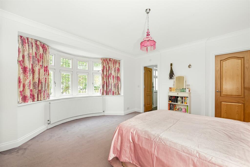 Additional image 11 of Elwill Way, Beckenham
