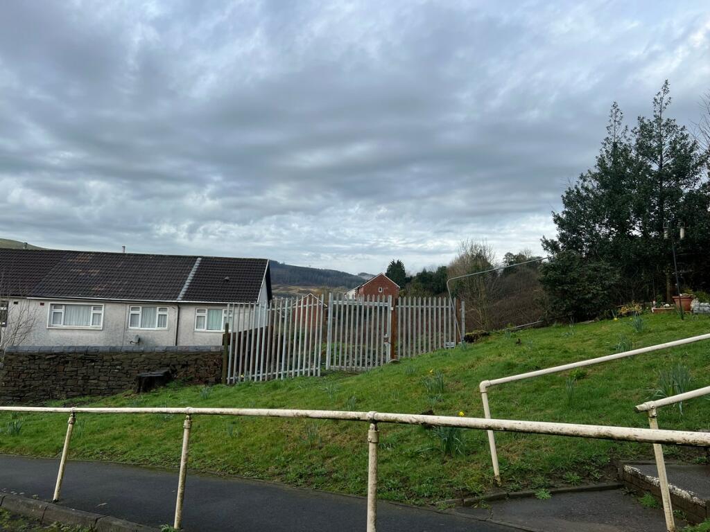 Additional image 4 of Garth Wen Trealaw - Tonypandy