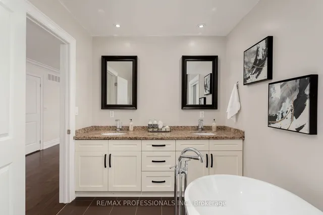 Additional image 27 of 128 Westrose Ave